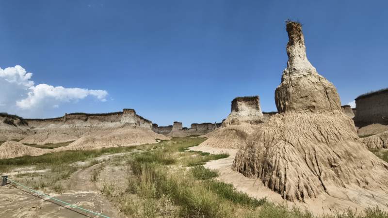 风蚀地貌奇观  土林图片