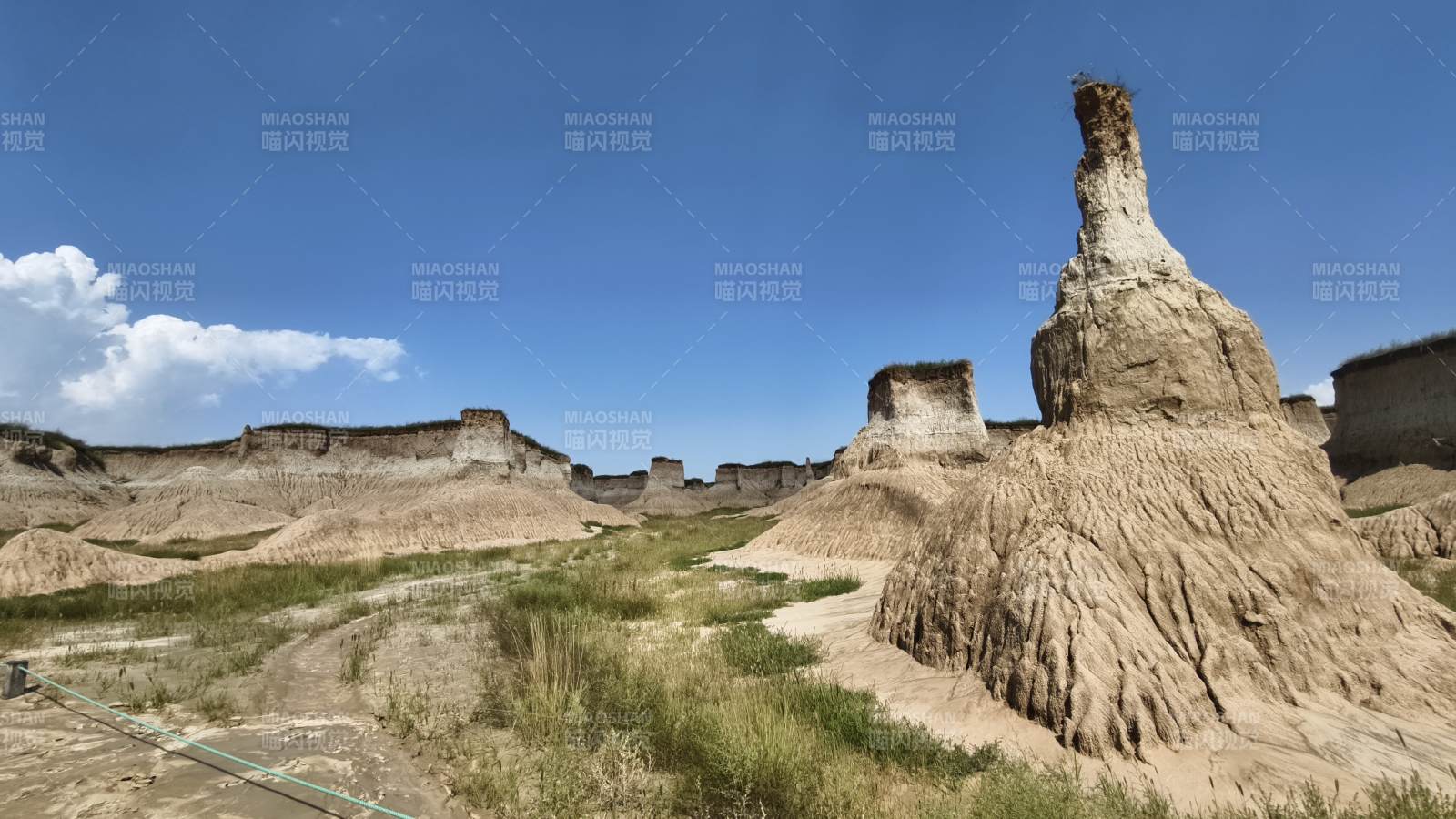 风蚀地貌奇观  土林图片