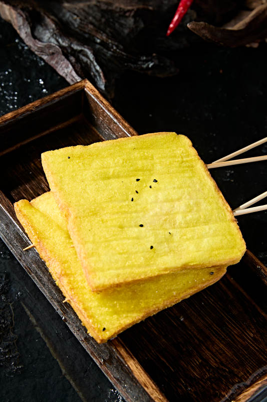 烧烤食材炭烤全麦面包片图片