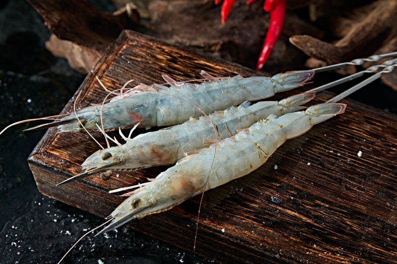 美味烧烤食材生鲜串串虾图片