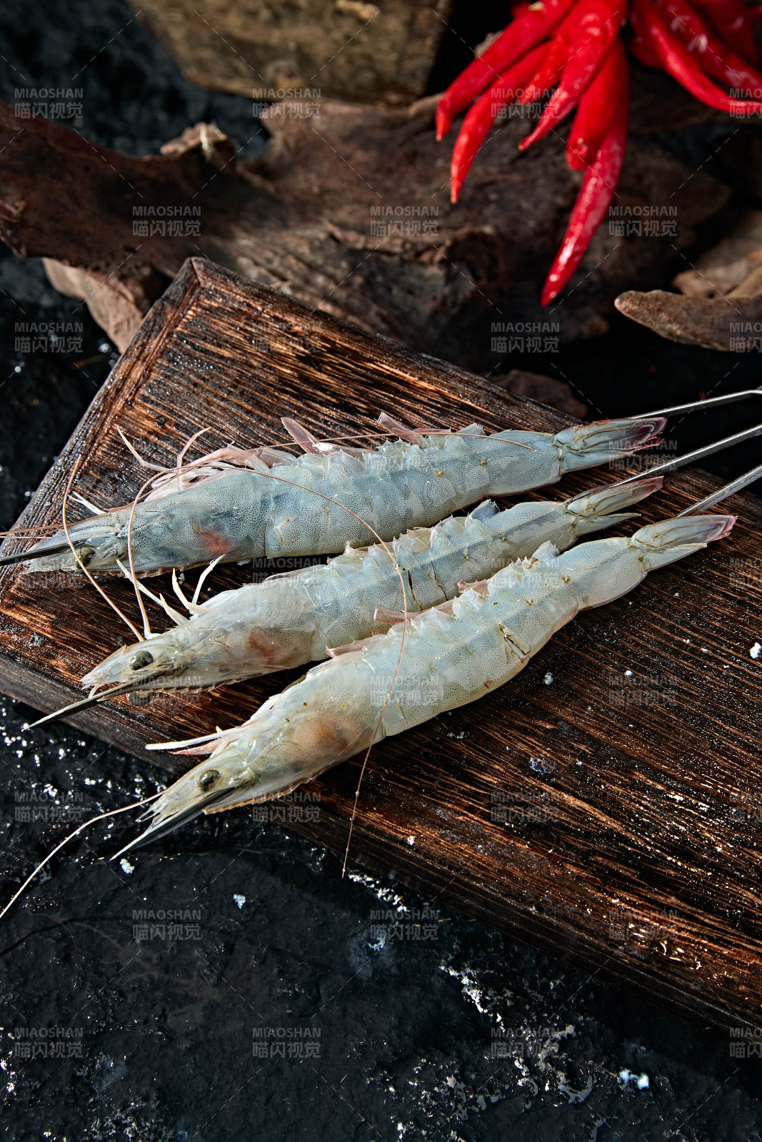 美味烧烤食材生鲜串串虾图片