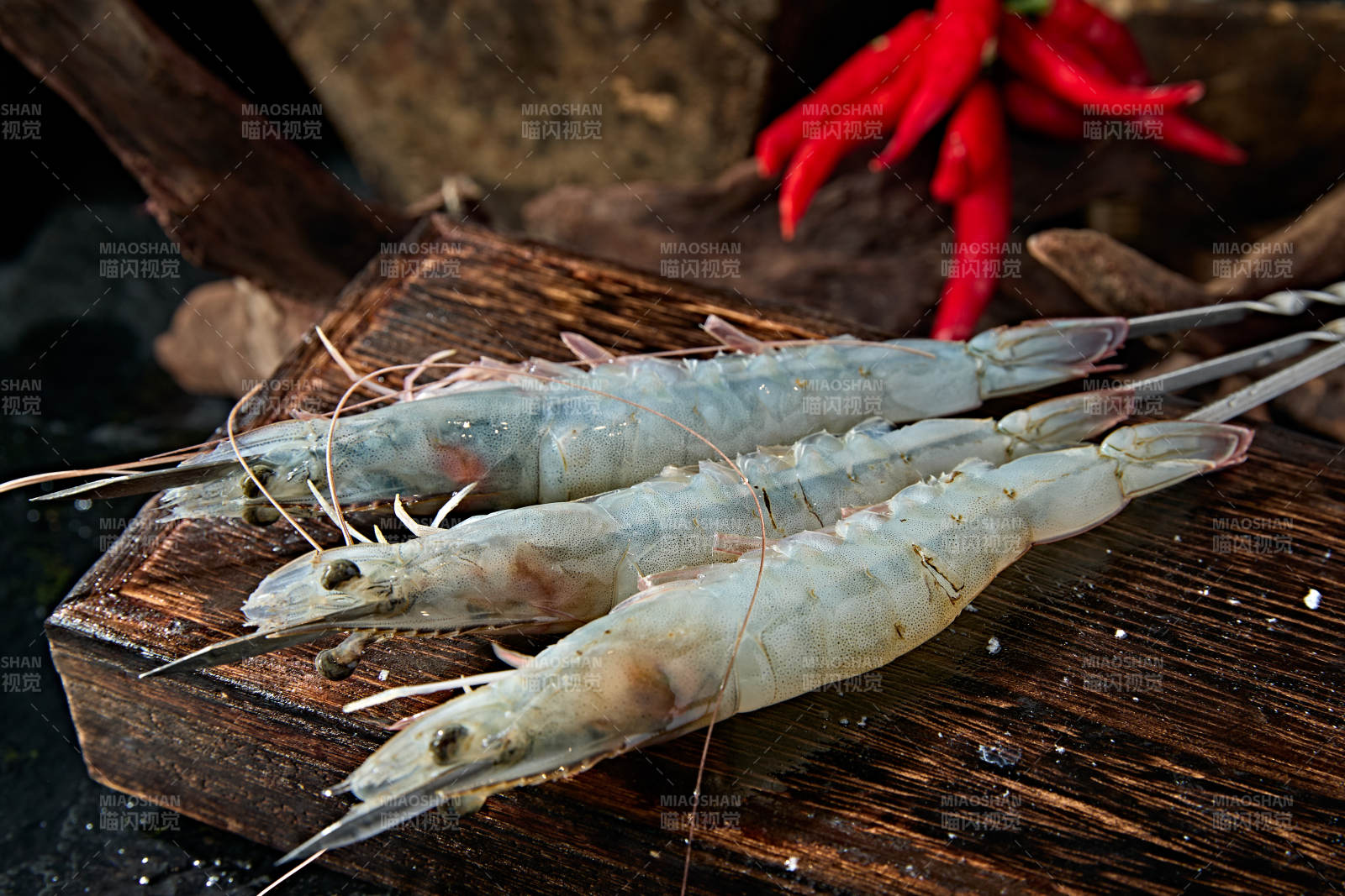 美味烧烤食材生鲜串串虾图片