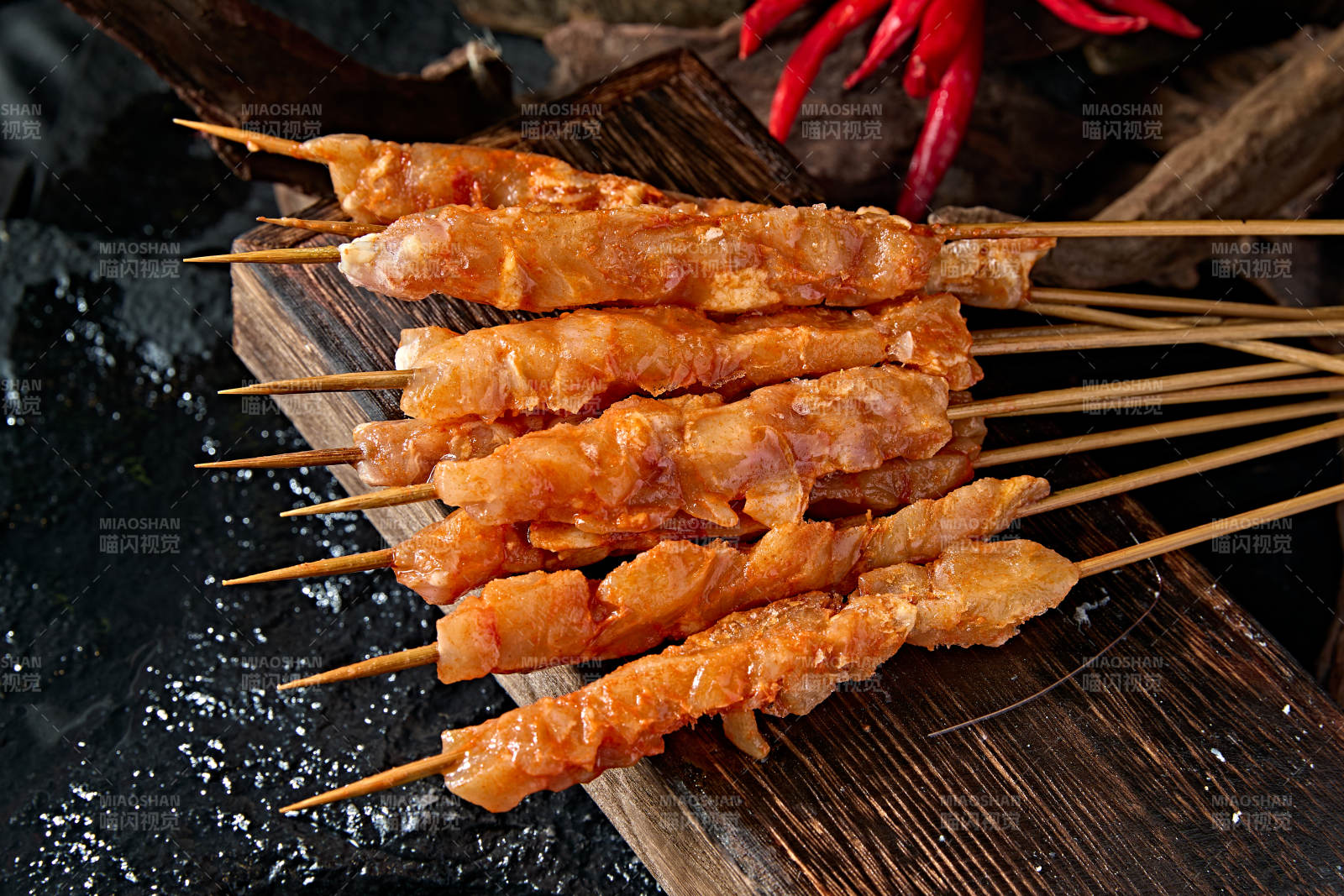 美味烧烤食材腌制鸡胸串图片