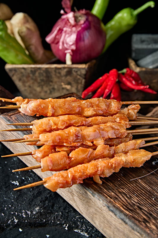 美味烧烤食材腌制鸡胸串图片