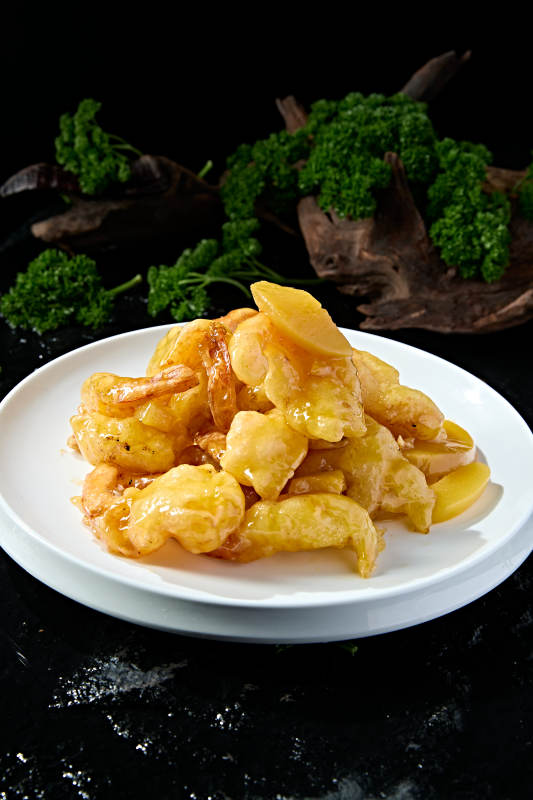 改良美味菜肴东北锅包虾图片