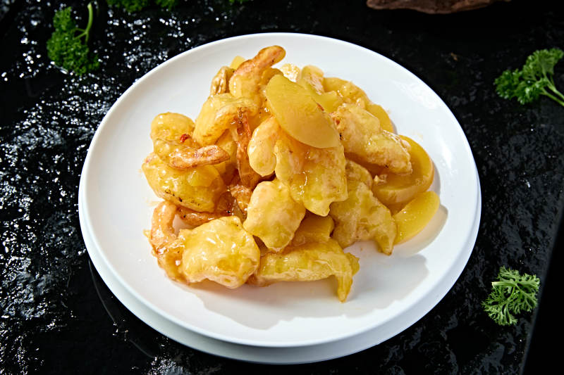 改良美味菜肴东北锅包虾图片