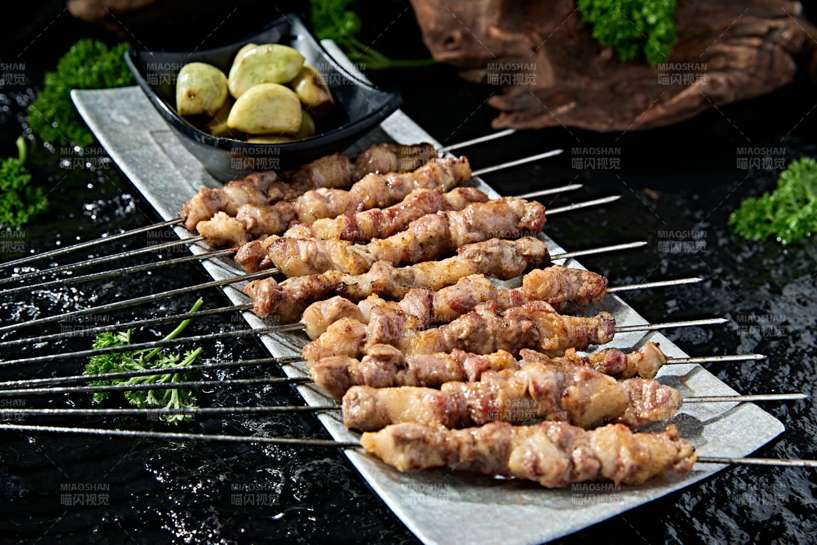 美味烧烤炭烤美味羊肉串图片