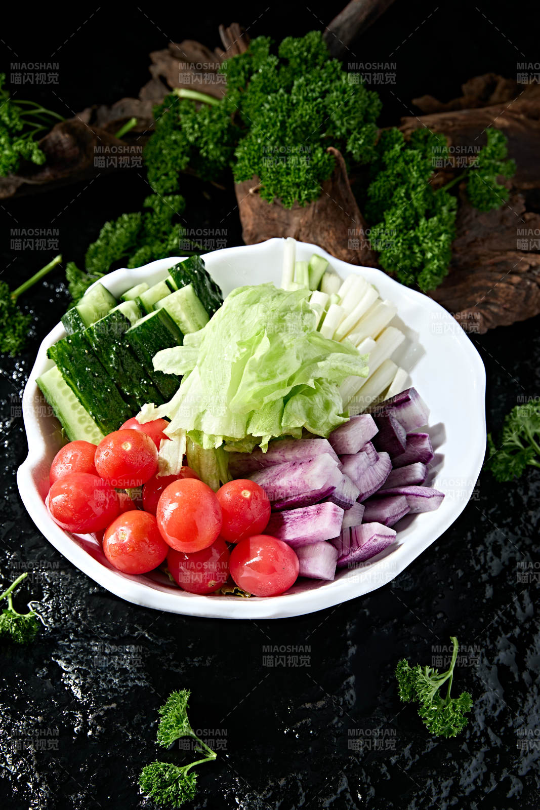 美味蘸酱田园时蔬大丰收图片