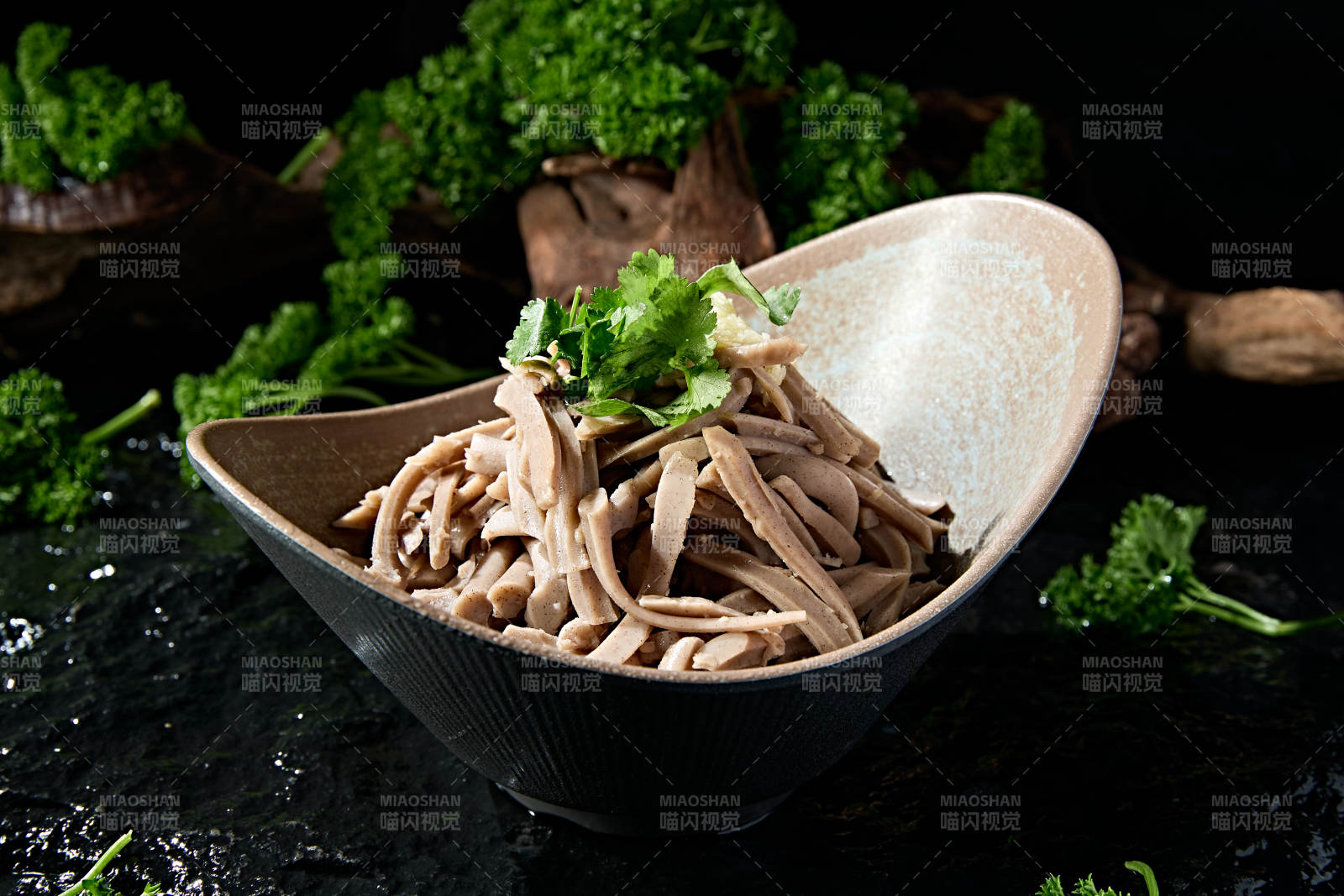 山西美食杂粮香辣桥面凉粉图片