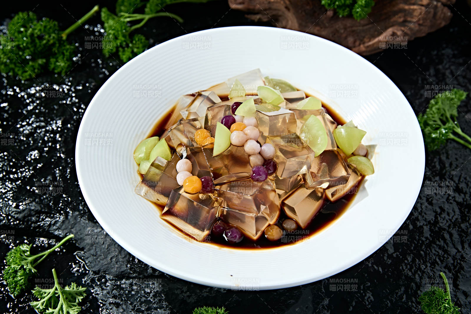 川渝美食糖水鲜果芋圆手搓冰粉图片