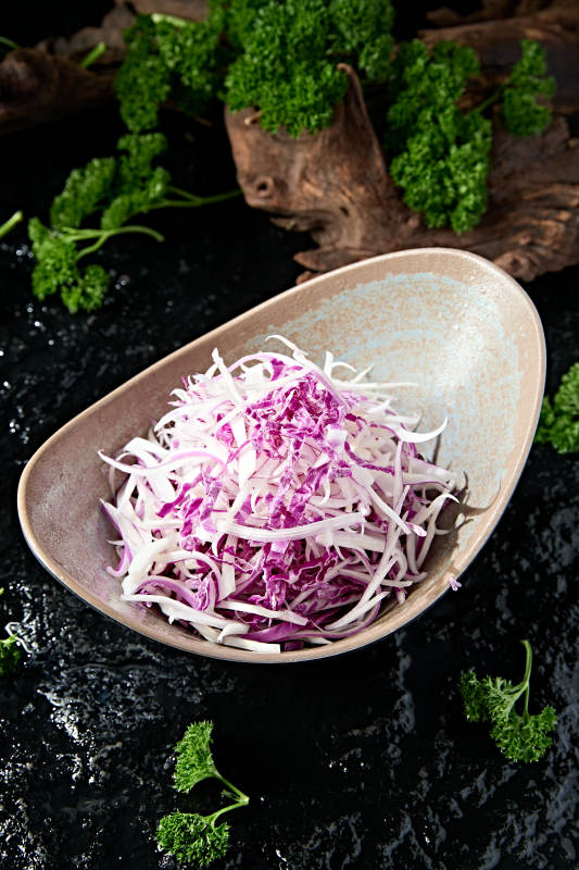 精美凉菜美味凉拌紫白菜丝图片