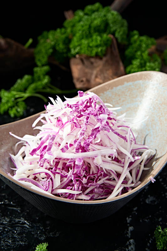 精美凉菜美味凉拌紫白菜丝图片