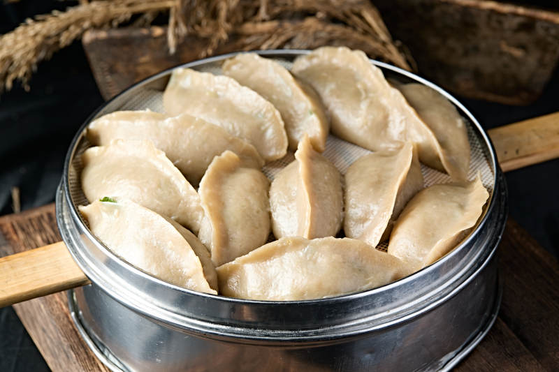 热腾腾的莜面蒸饺图片