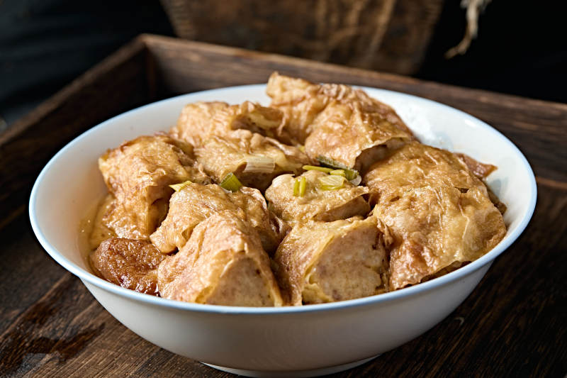 地方特色美食蔚县八大碗菜蒸炸虎皮丸子图片