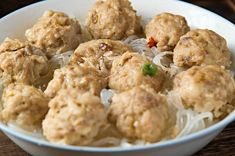 地方特色美食蔚县八大碗清蒸丸子图片