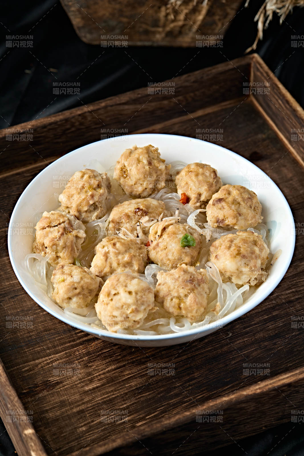 地方特色美食蔚县八大碗清蒸丸子图片