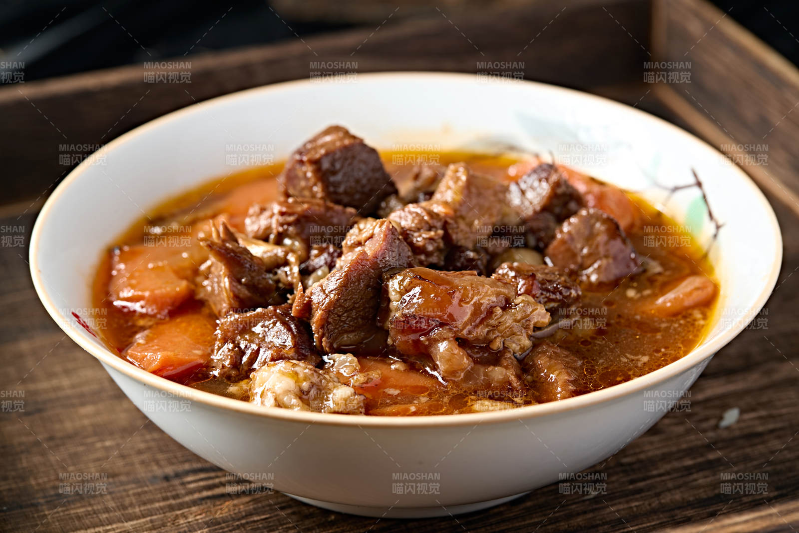 地方特色美食蔚县八大碗蒸牛腩烩菜图片