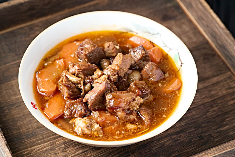 地方特色美食蔚县八大碗蒸牛腩烩菜图片