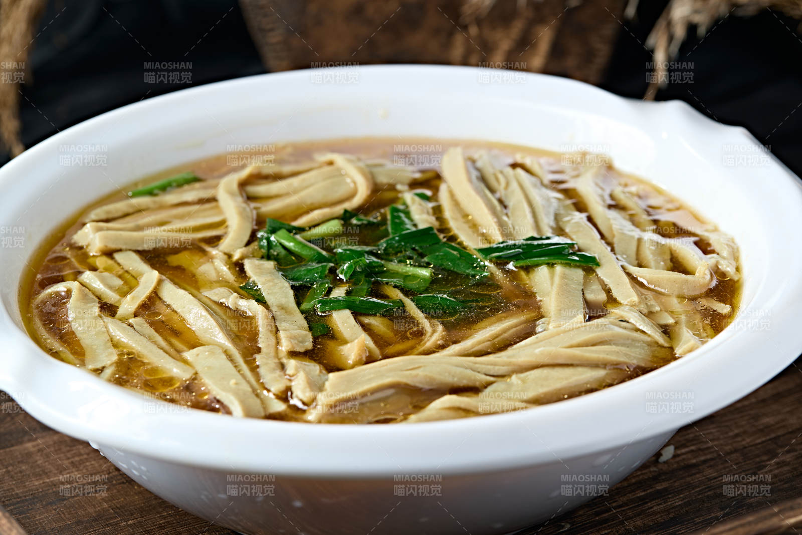 地方特色美食河北蔚县豆面凉粉图片