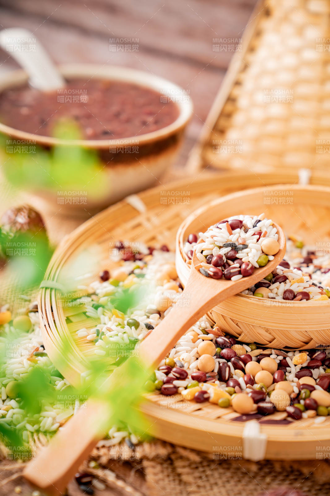 五谷杂粮  杂粮粥  养生粥图片