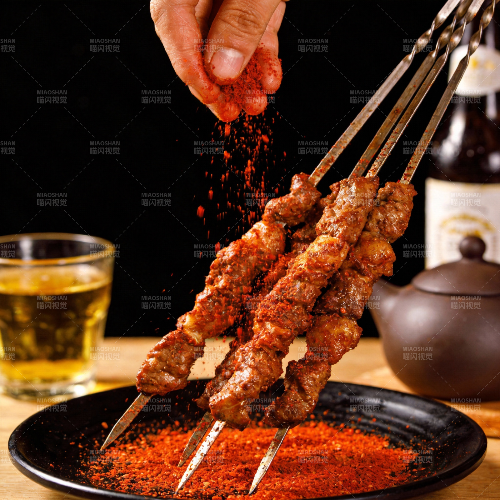 香辣烤肉串图片