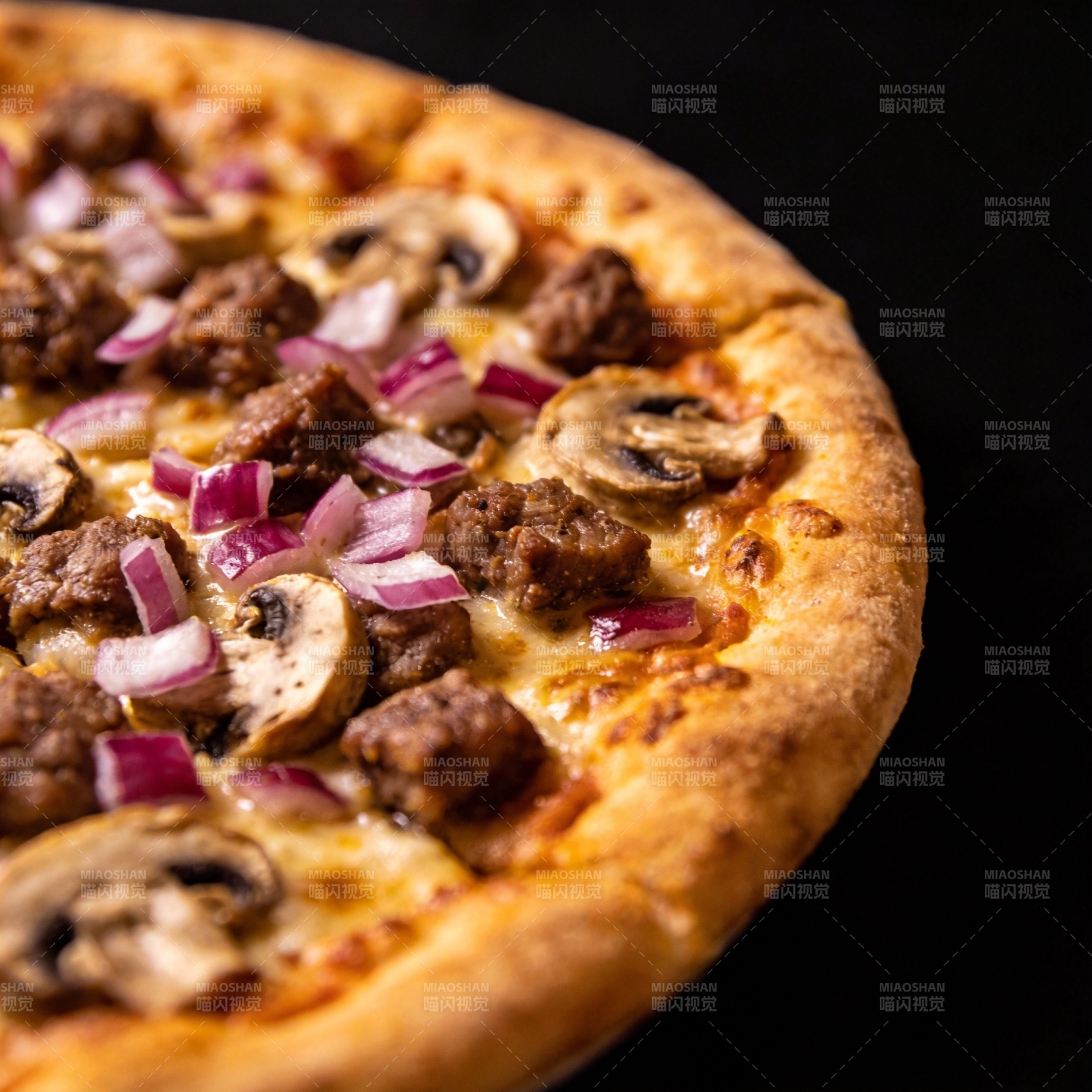 美味披萨特写图片