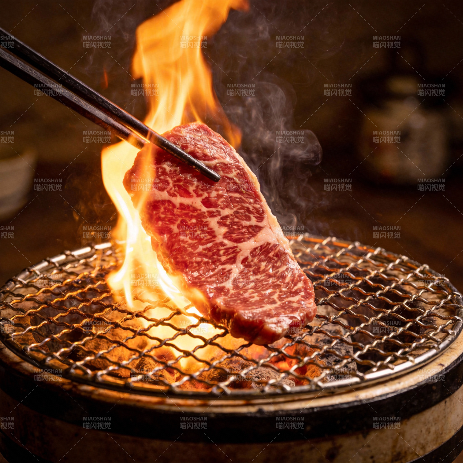 火焰烤肉 美味瞬间图片
