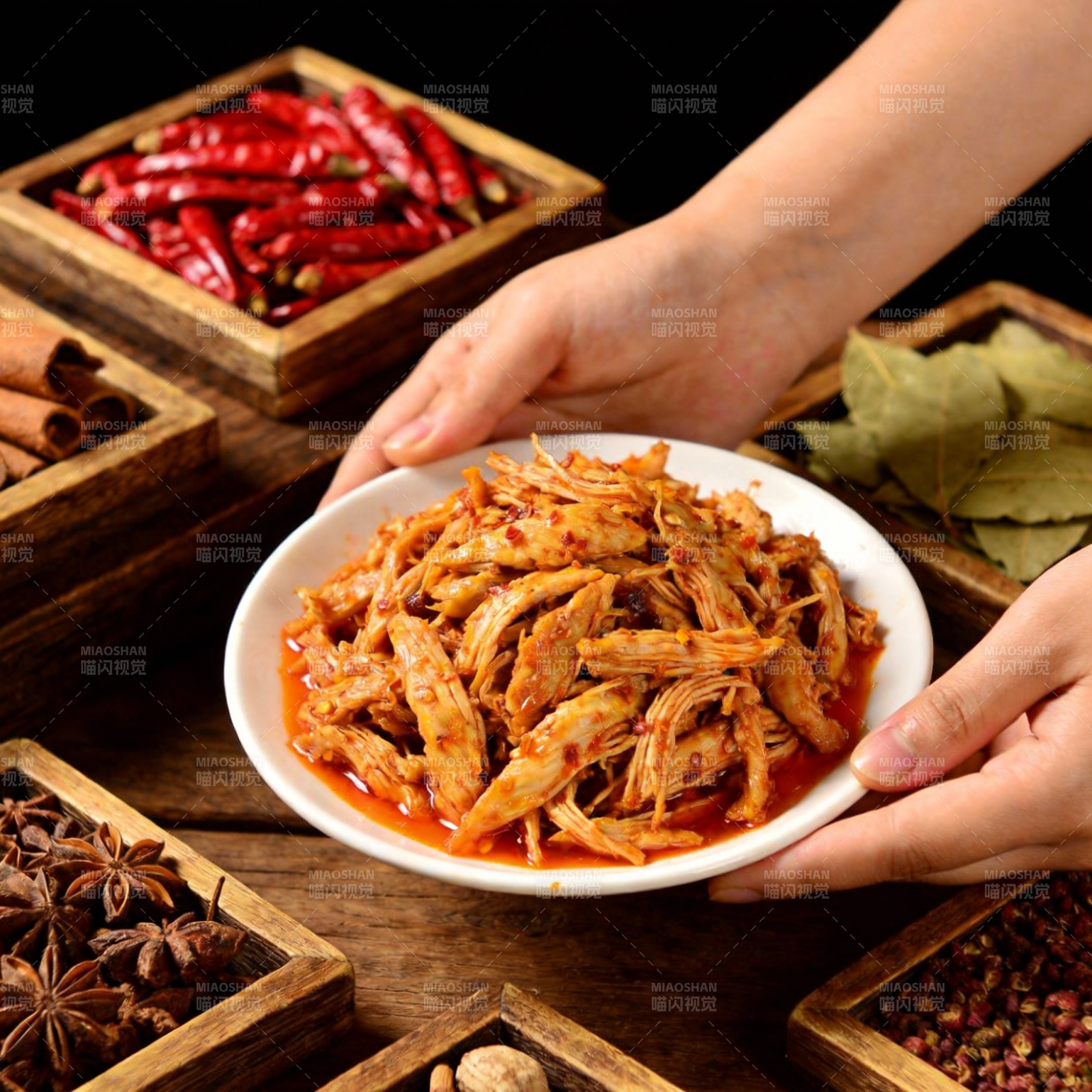 麻辣手撕鸡图片