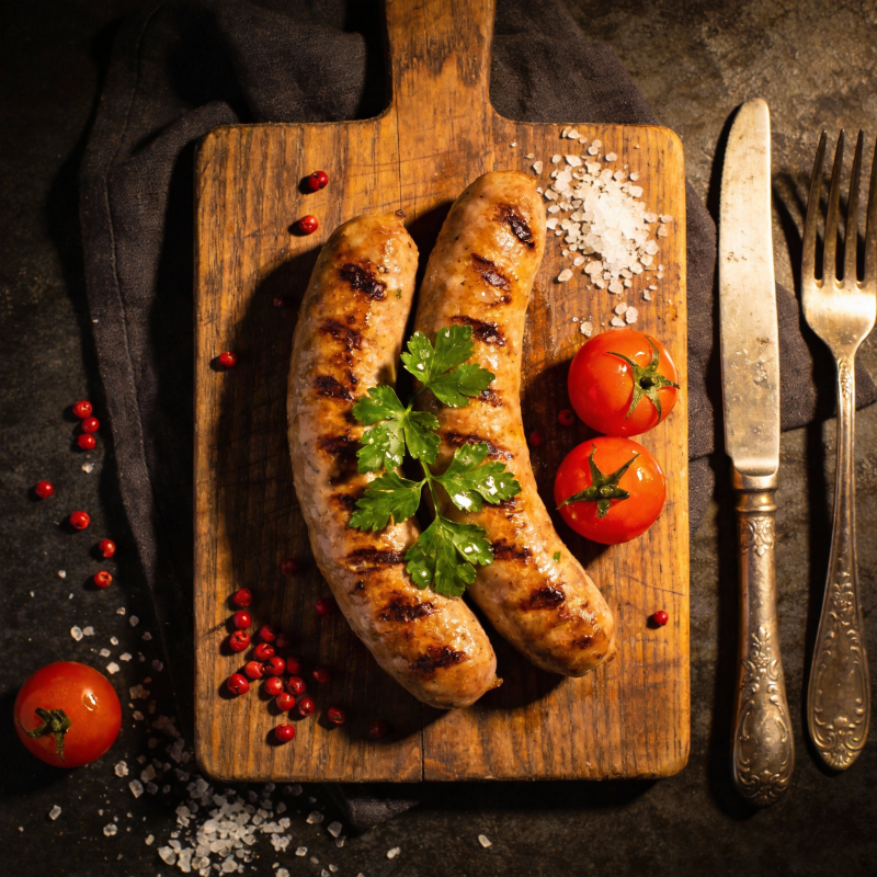 烤香肠配番茄图片