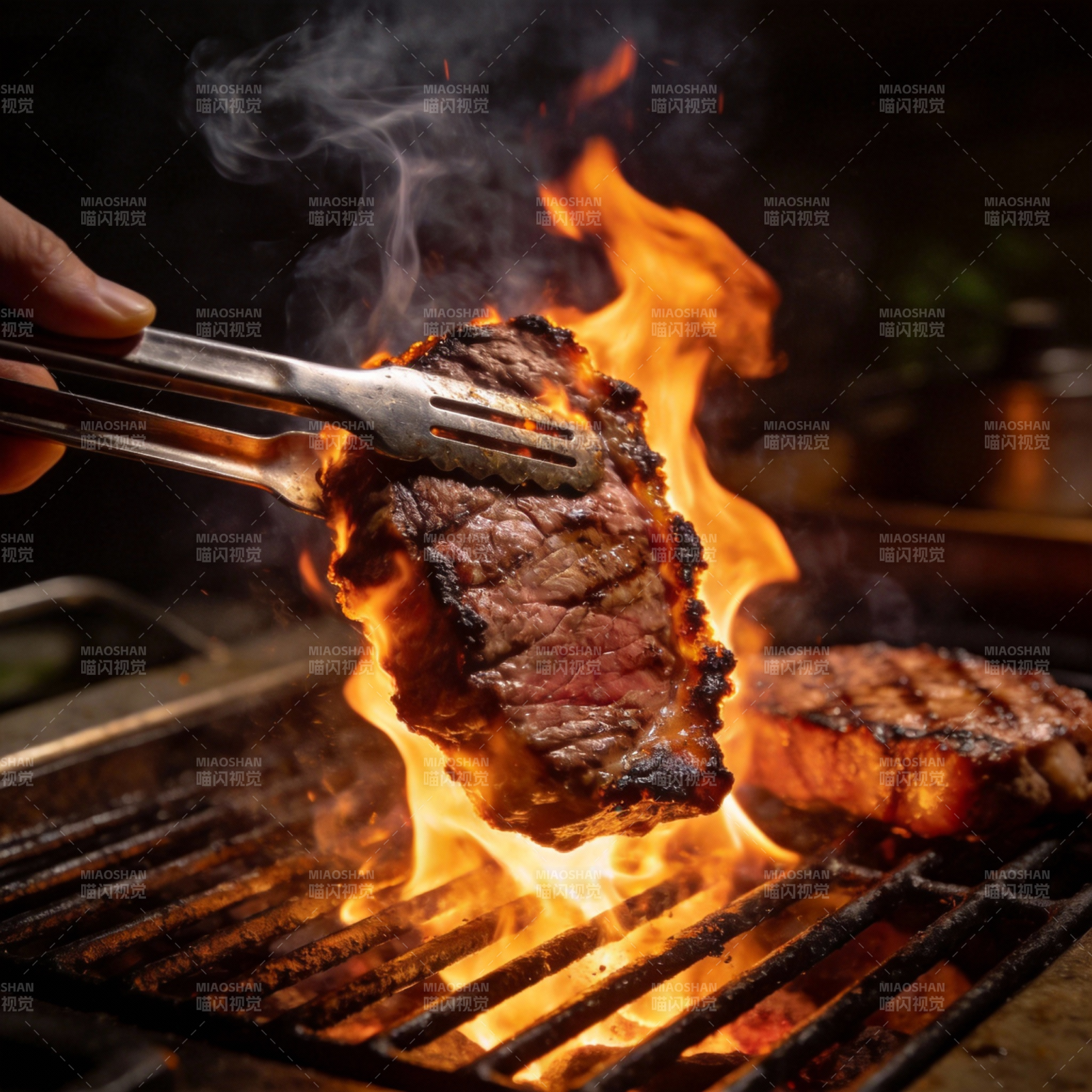 火焰炙烤牛排图片