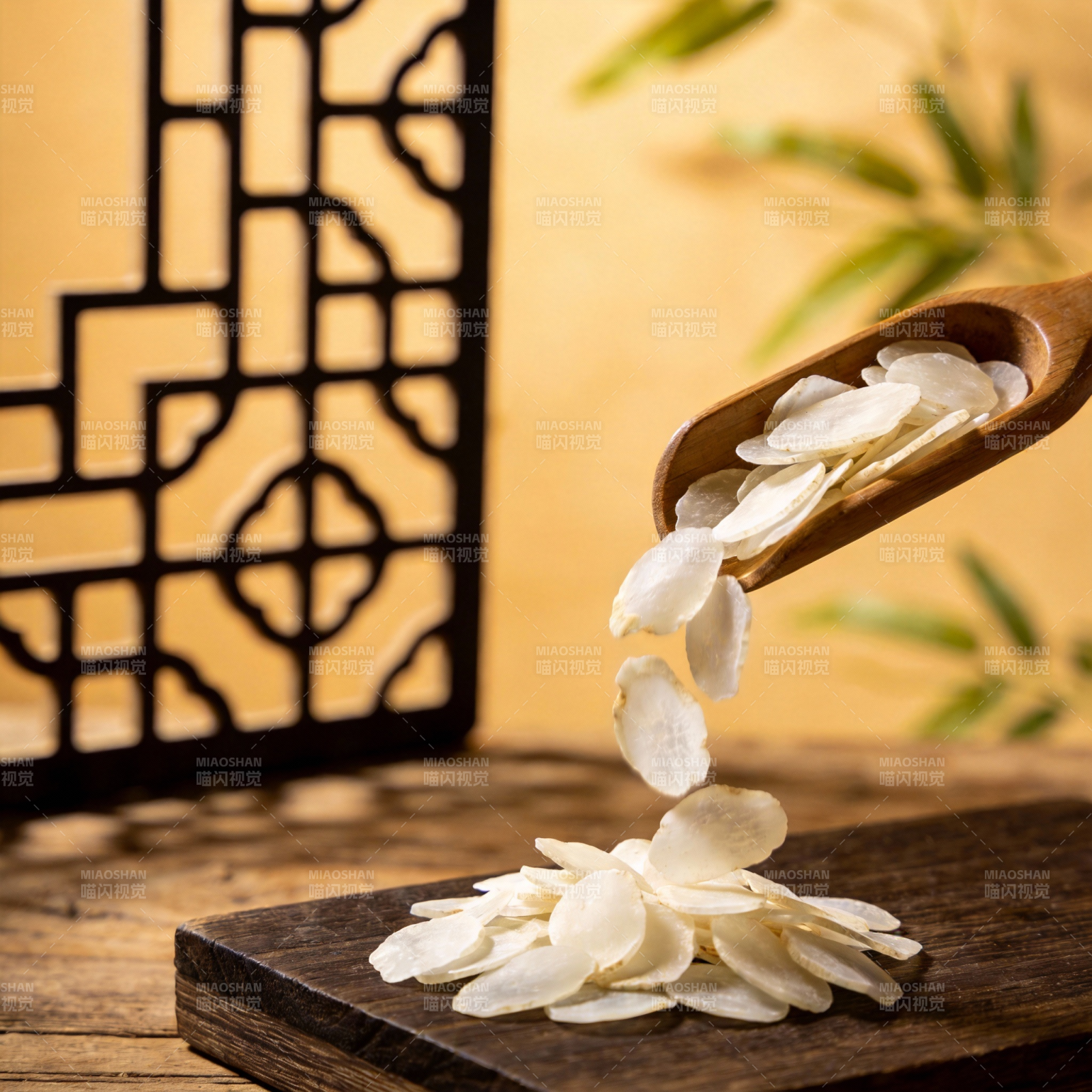 玉片倾泻古韵中图片