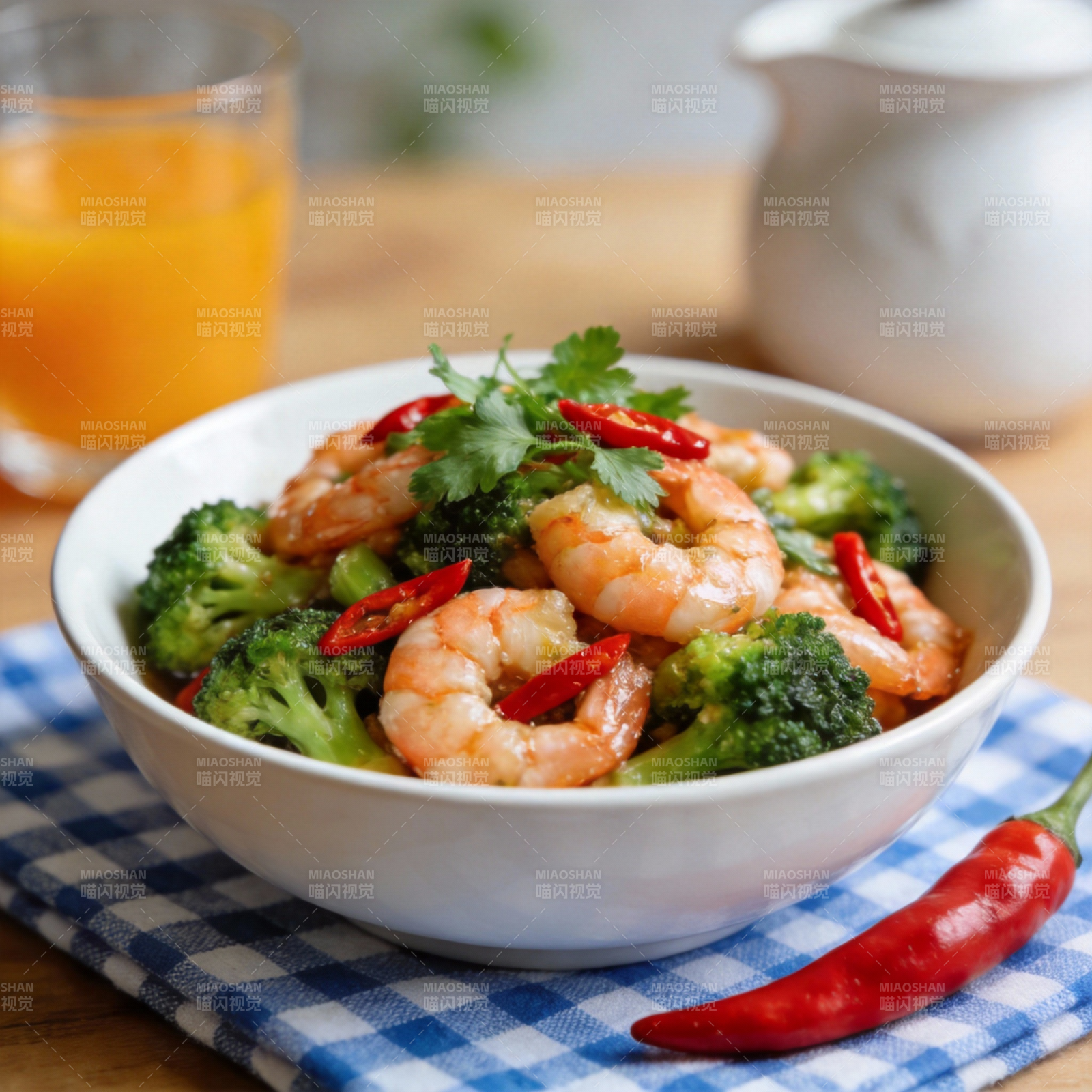 虾仁西兰花拌菜图片