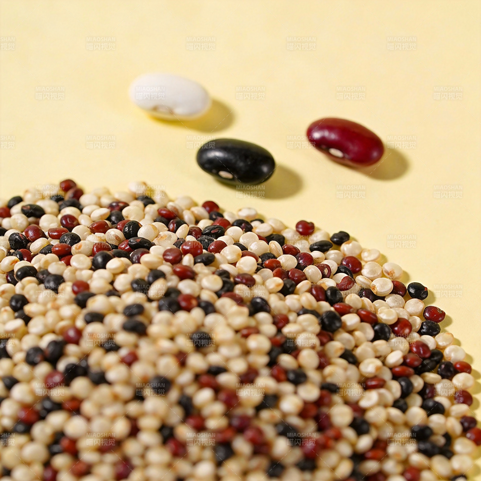 三色藜麦豆粒图片