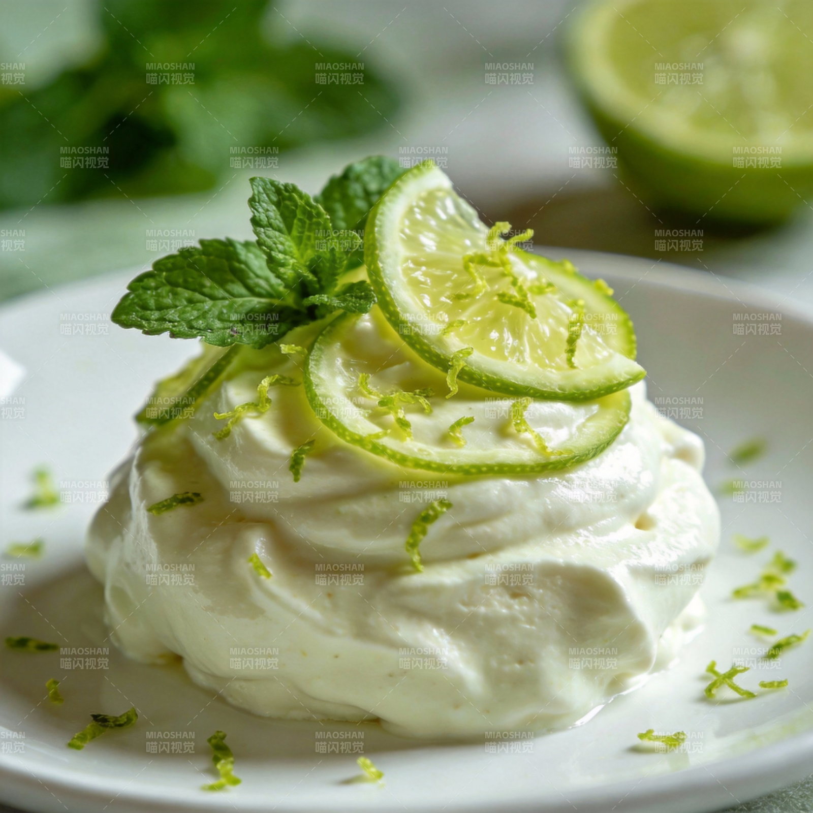 青柠奶油甜点图片