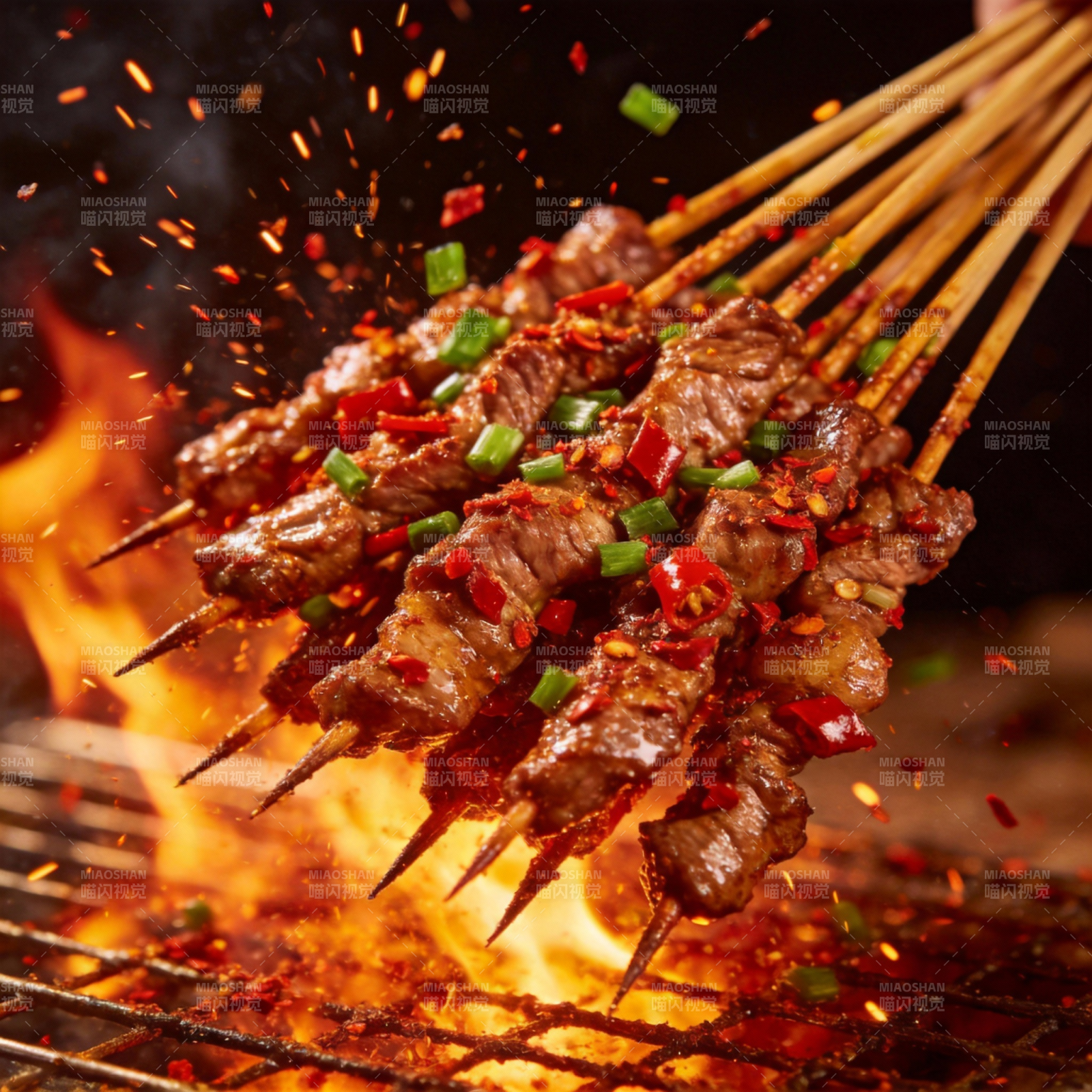 烤肉串火焰飞舞图片