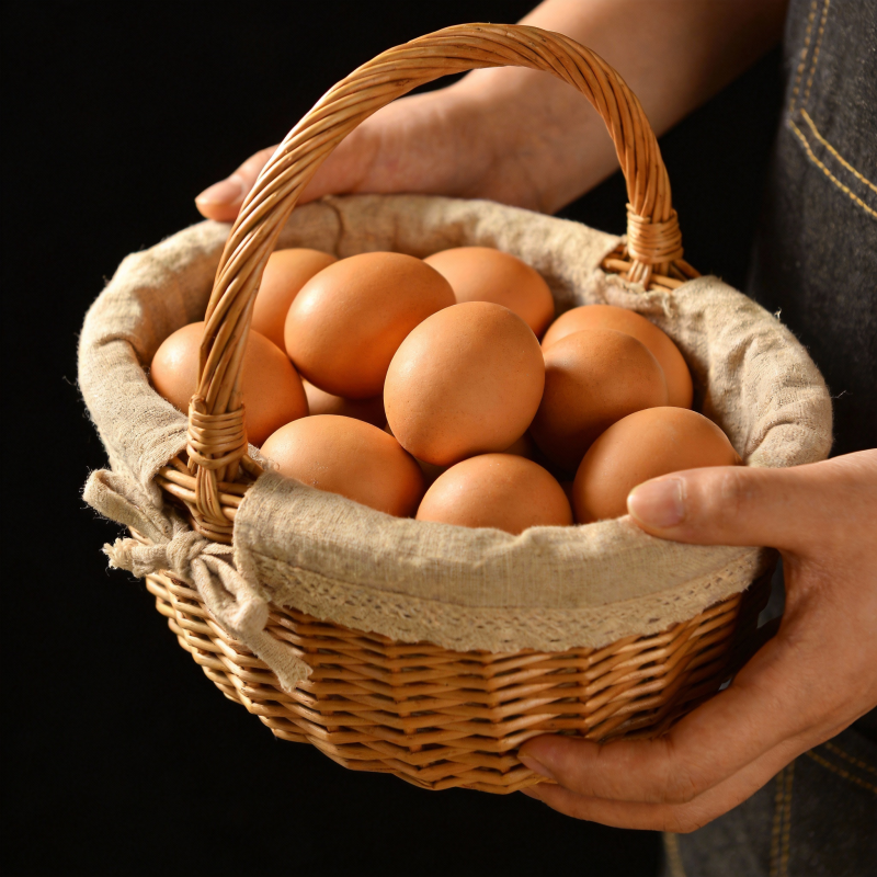 篮中鸡蛋图片