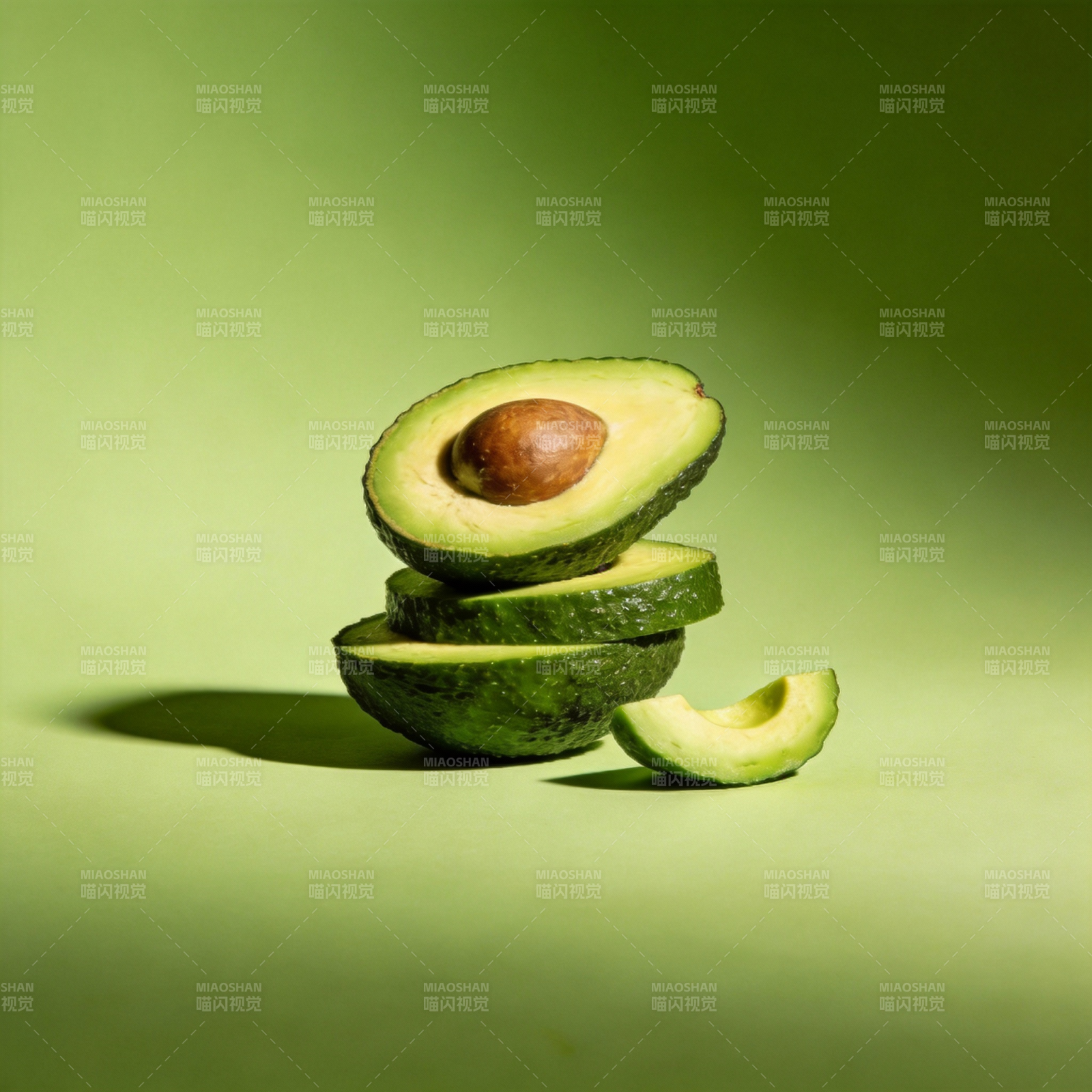 牛油果创意堆叠图片