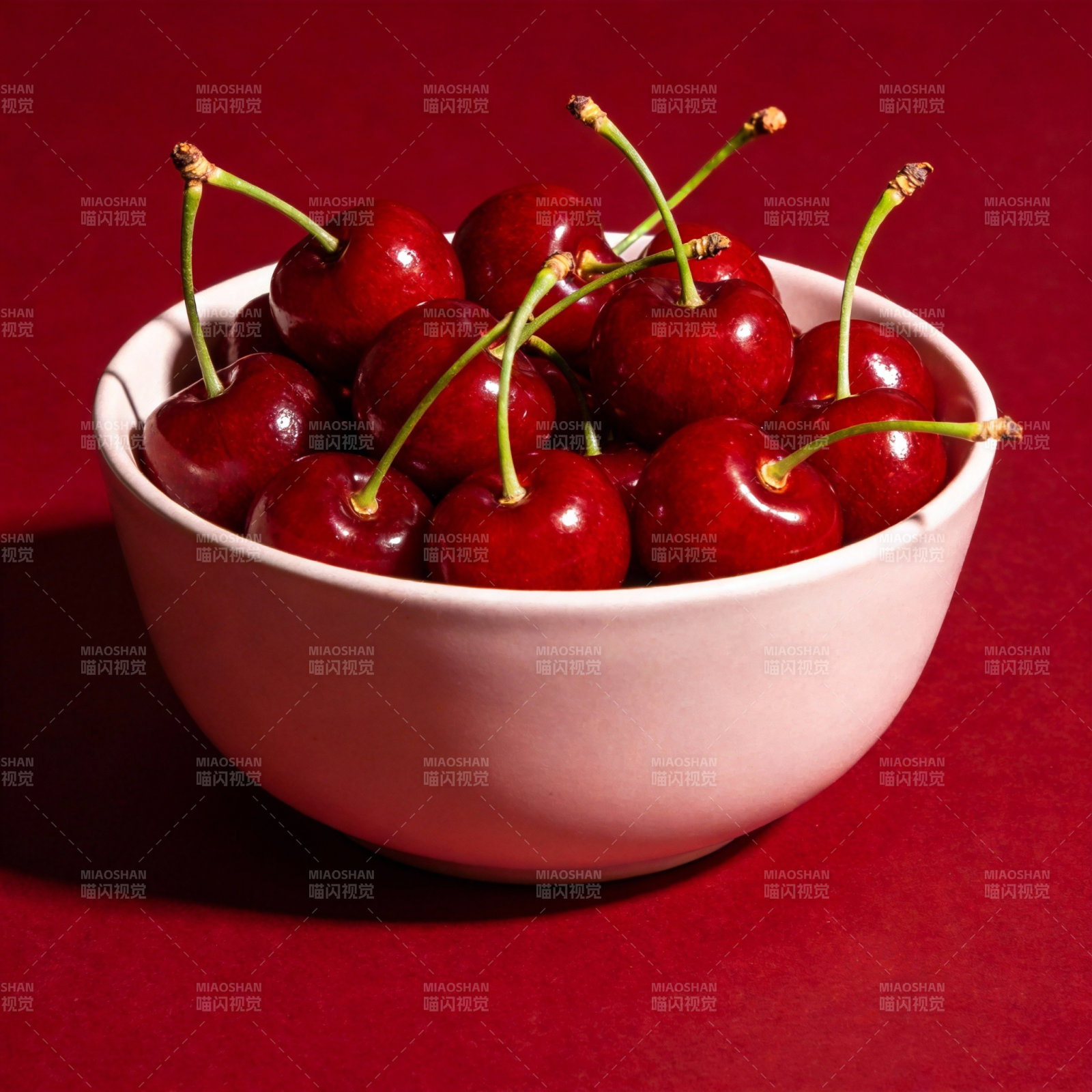 红樱桃满碗图片