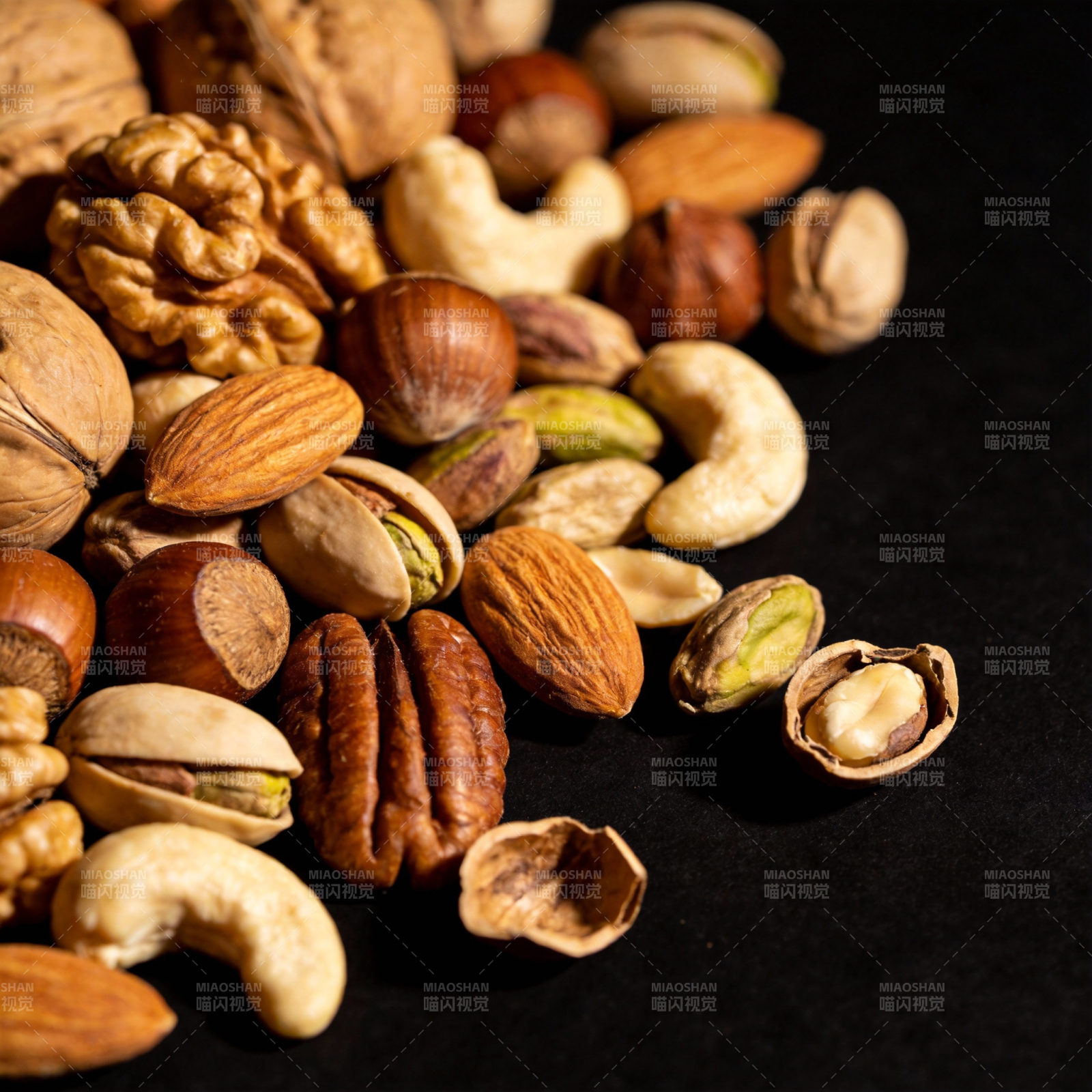 坚果盛宴图片
