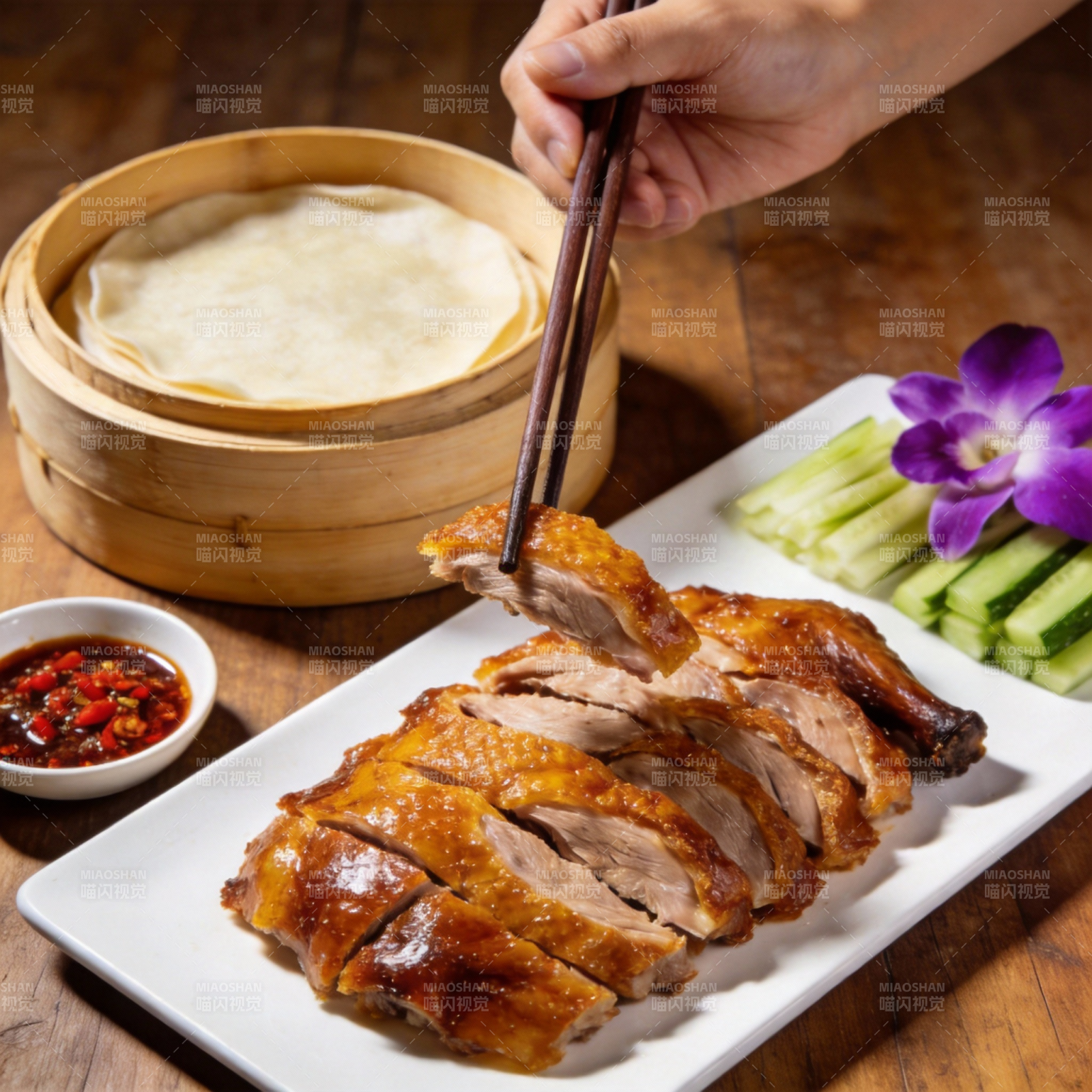 美味烤鸭配薄饼图片