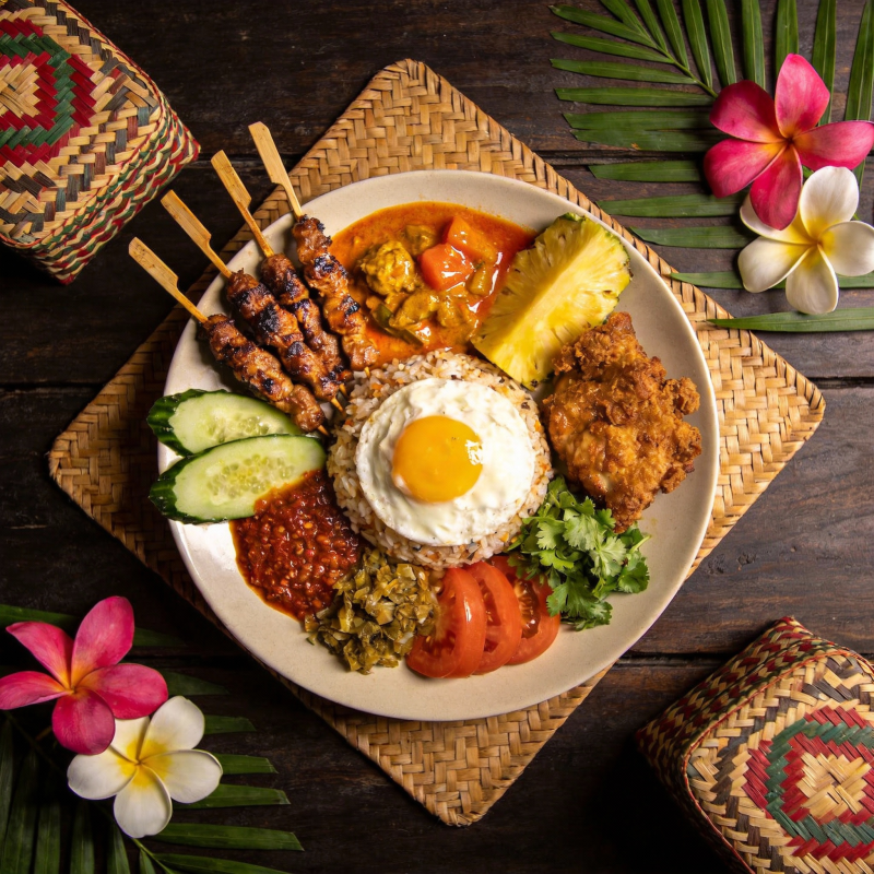 热带风味美食拼盘图片