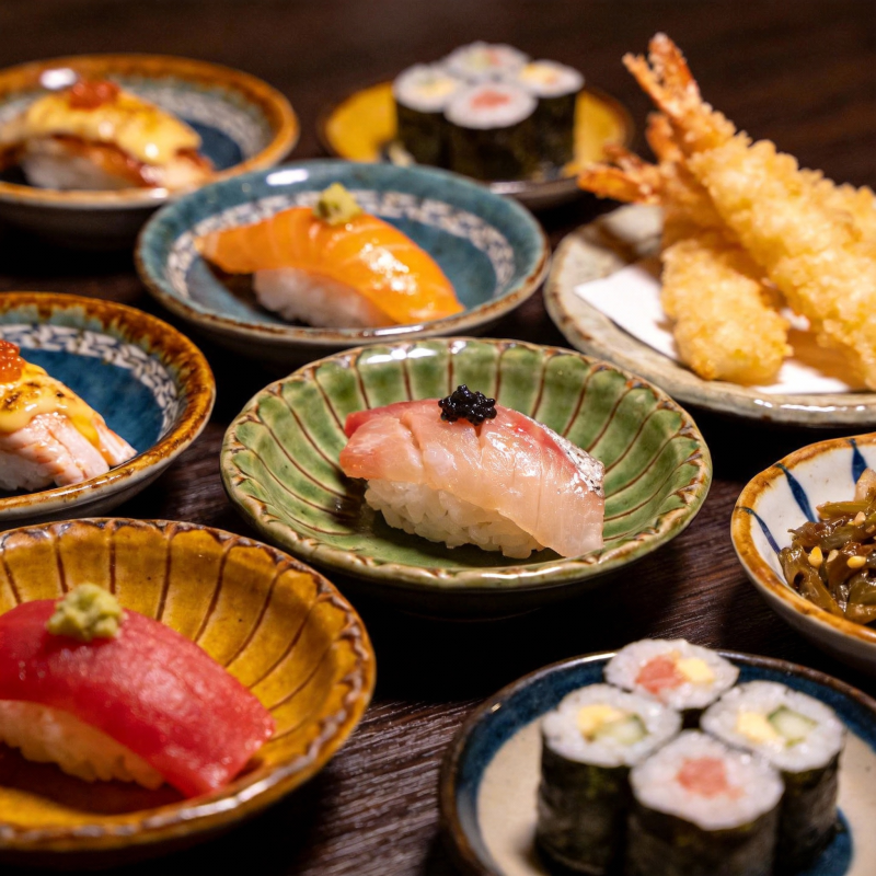 精致寿司拼盘图片