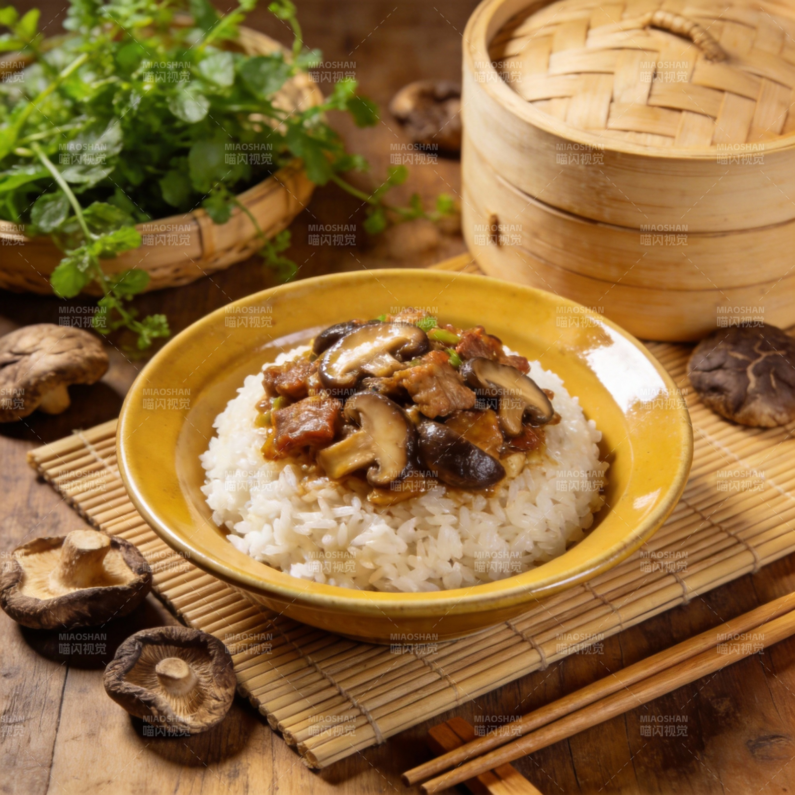 香菇盖饭图片