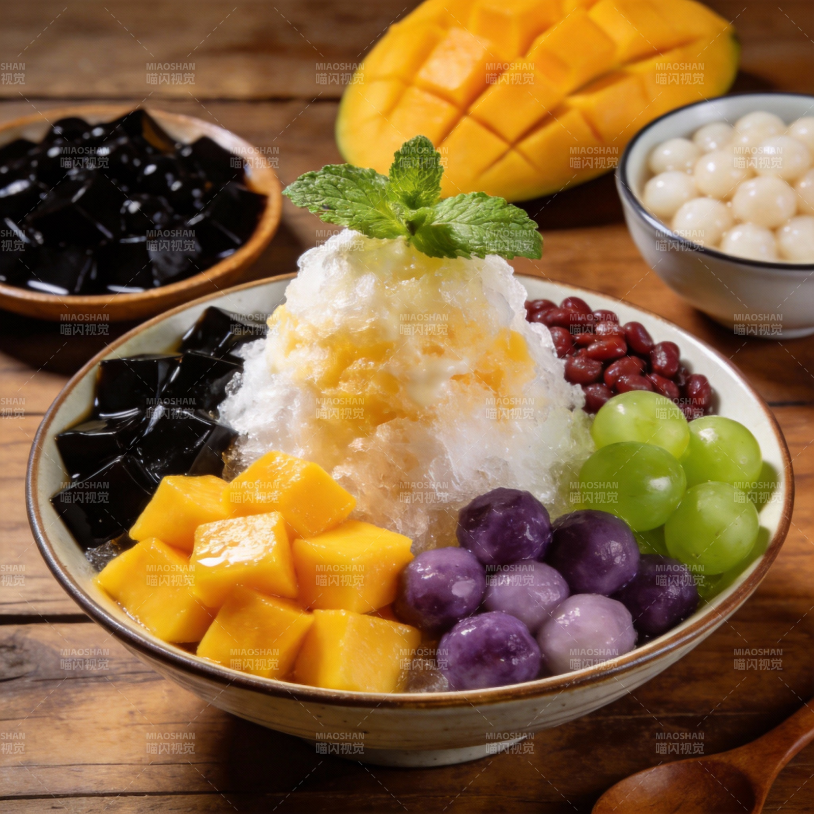 芒果冰沙拼盘图片