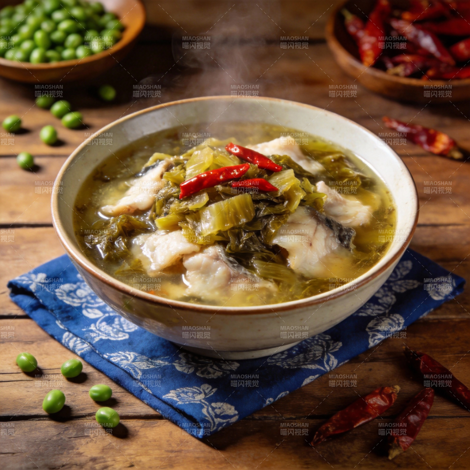 酸菜鱼汤图片