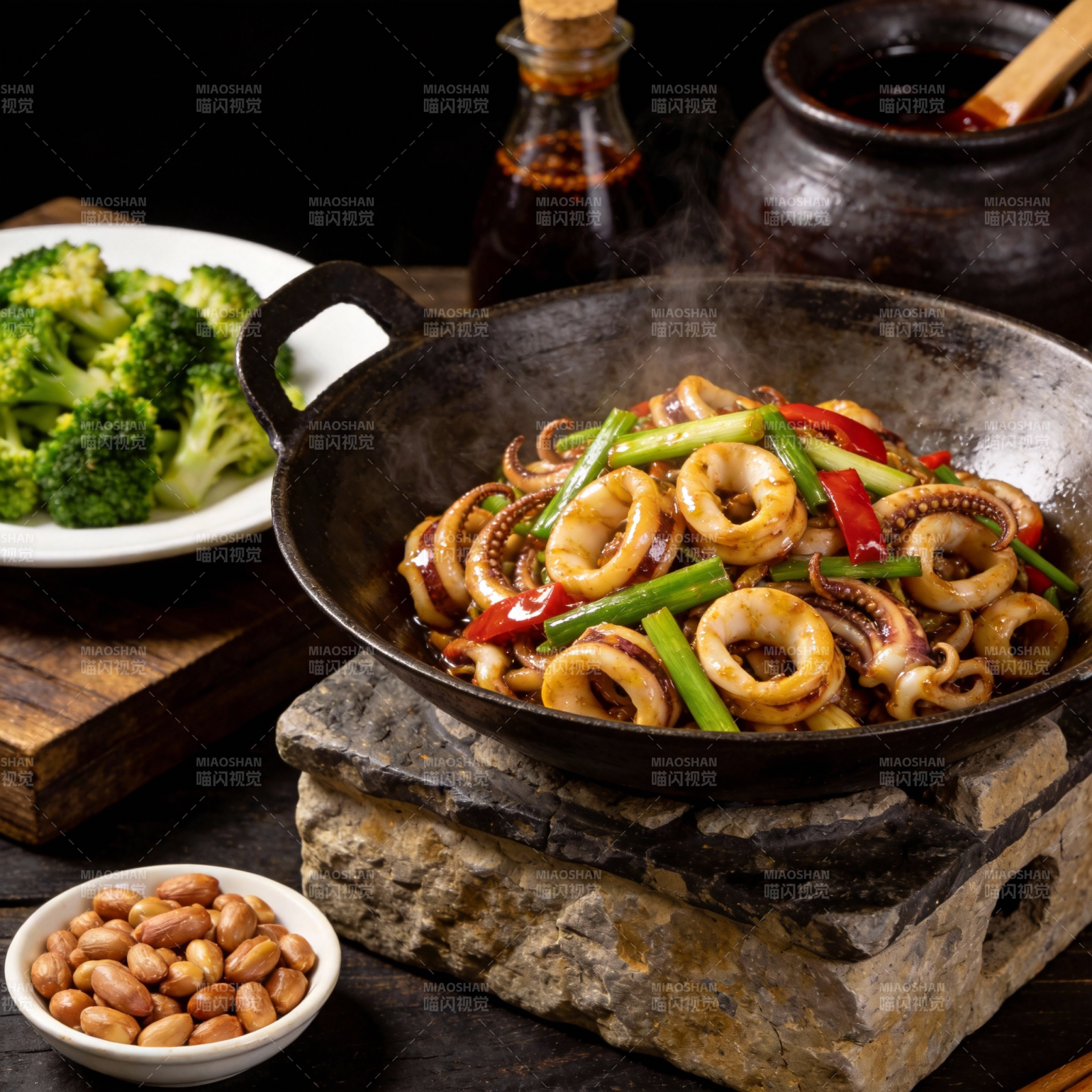 铁板炒鱿鱼图片