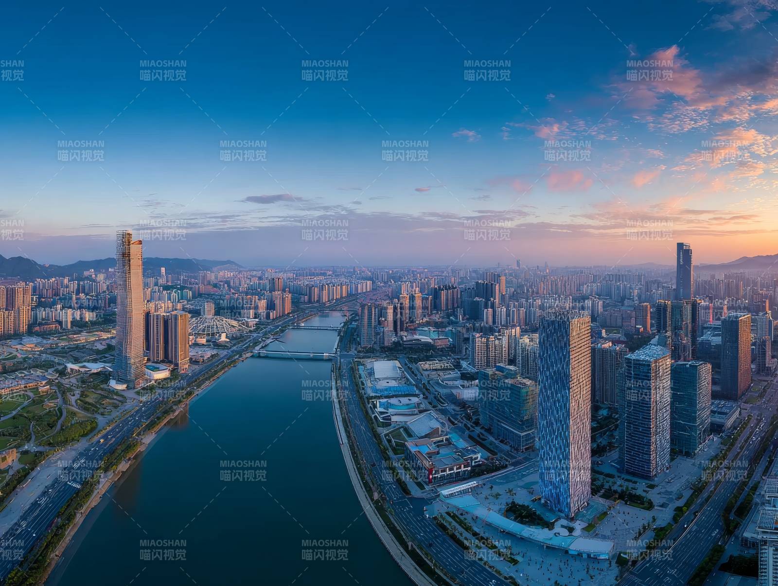 城市河畔暮色美景图片