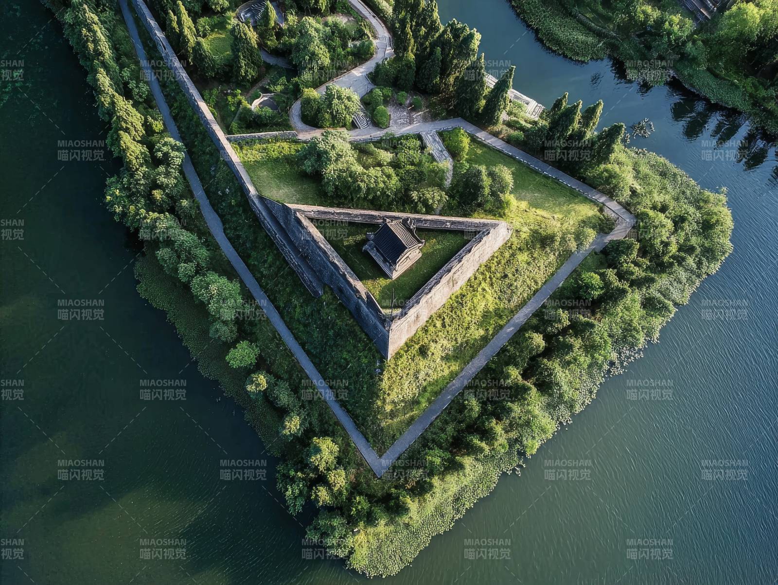 星形堡垒绿洲图片