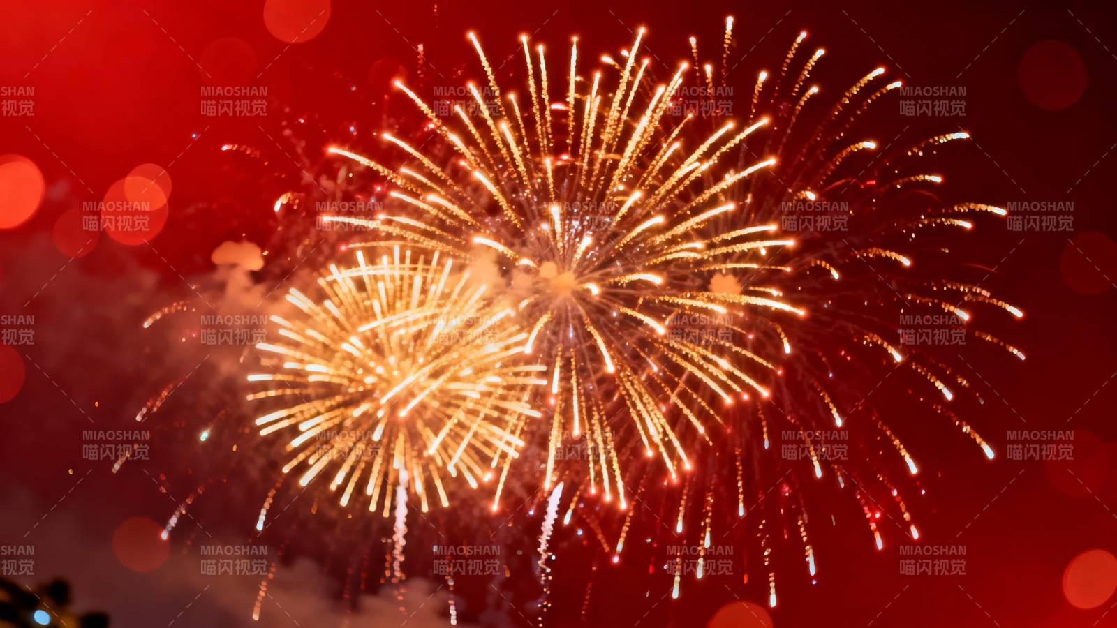 璀璨烟花绽放夜空图片