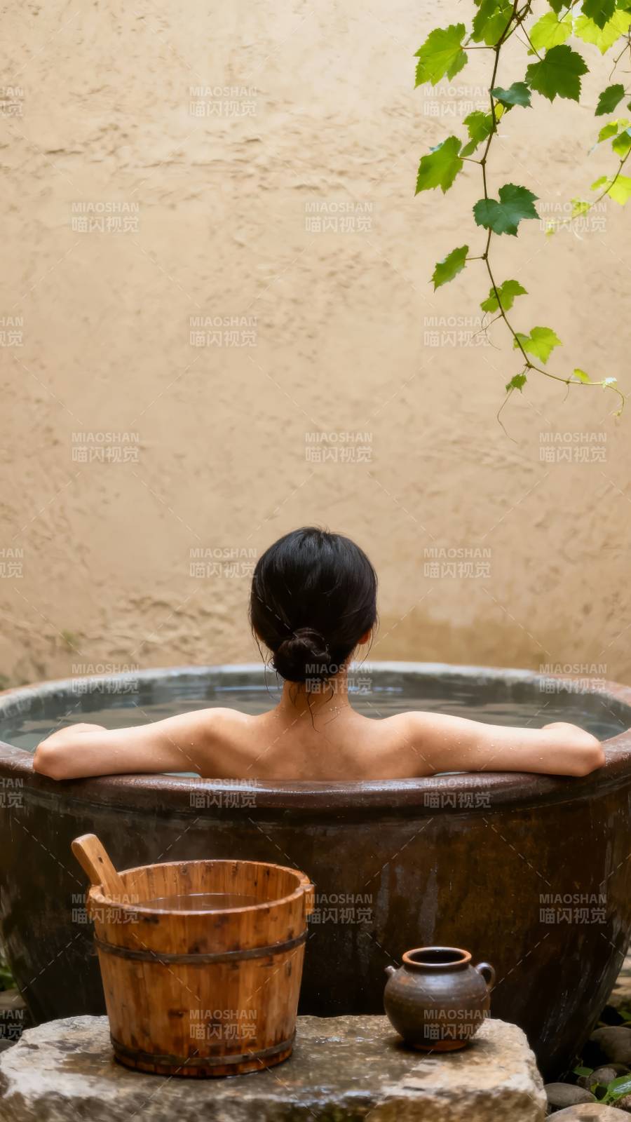 静谧泡汤时光图片